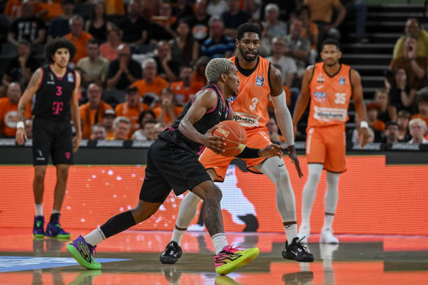 锋线提升稳 锋线提升稳