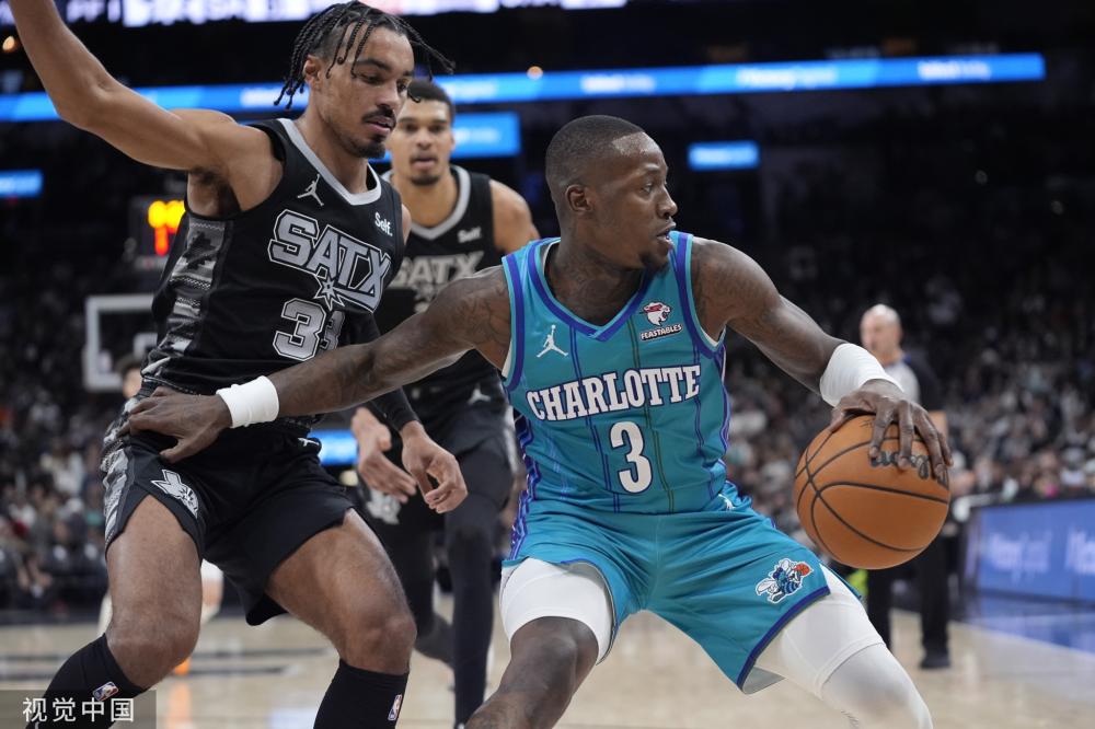 尔的年轻前 尔的年轻前